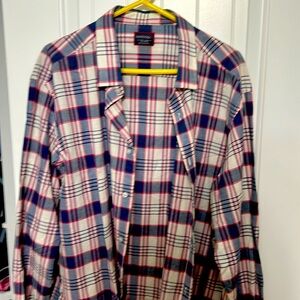 UNTUCKit Shirt